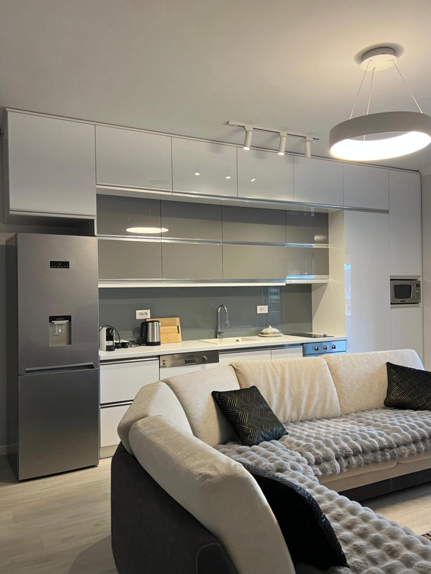 Tirana Gallery Apartment - City Center View Exterior photo